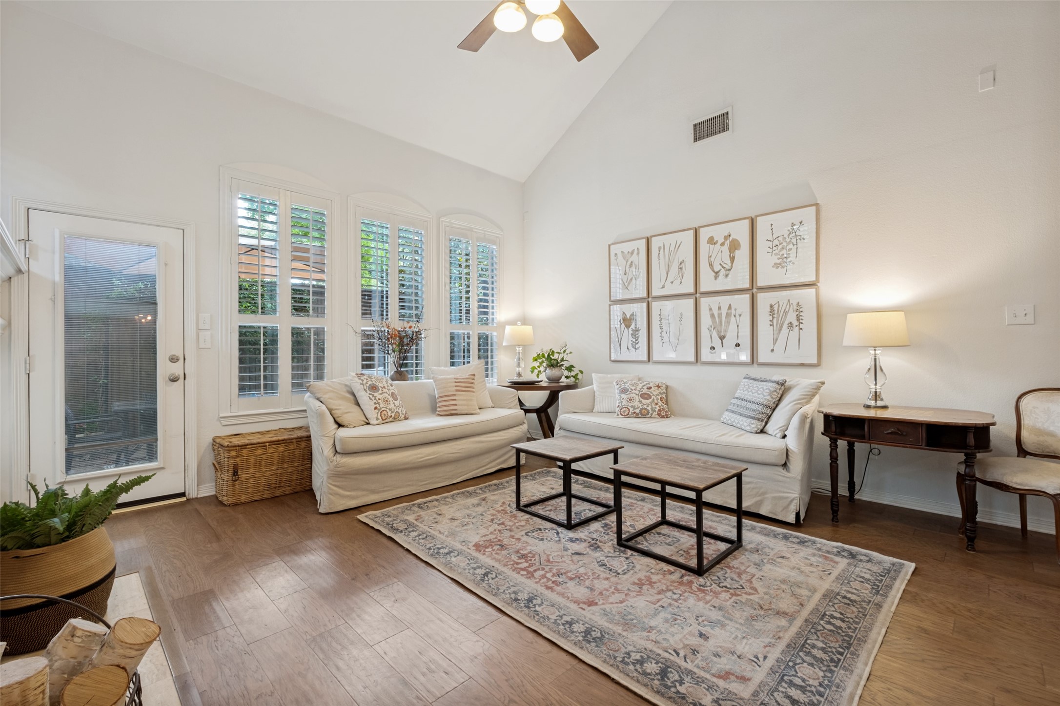 1676 Glade Forest Drive Dallas TX 75218