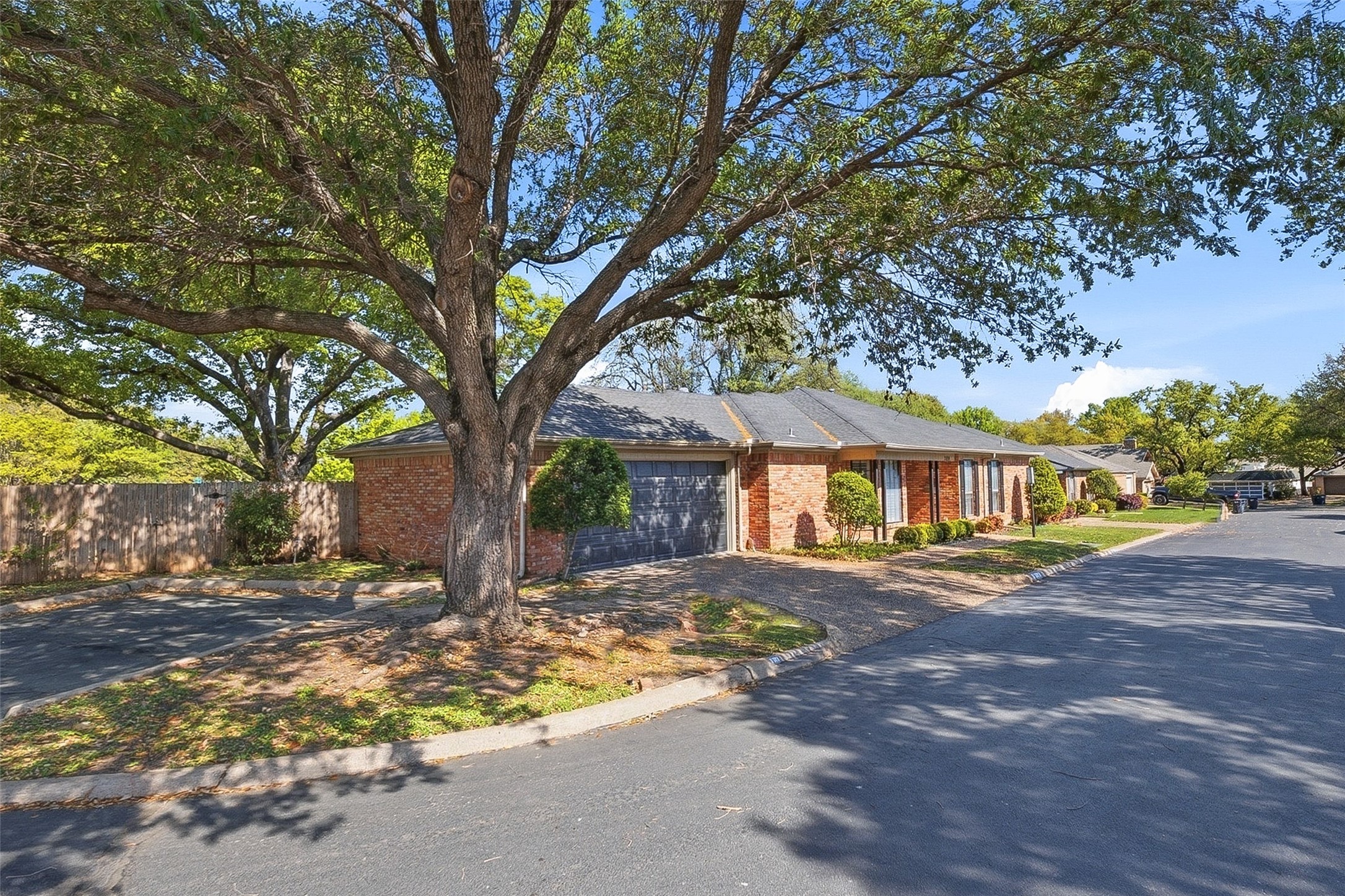 3824 Brookhaven Circle Fort Worth TX 76109