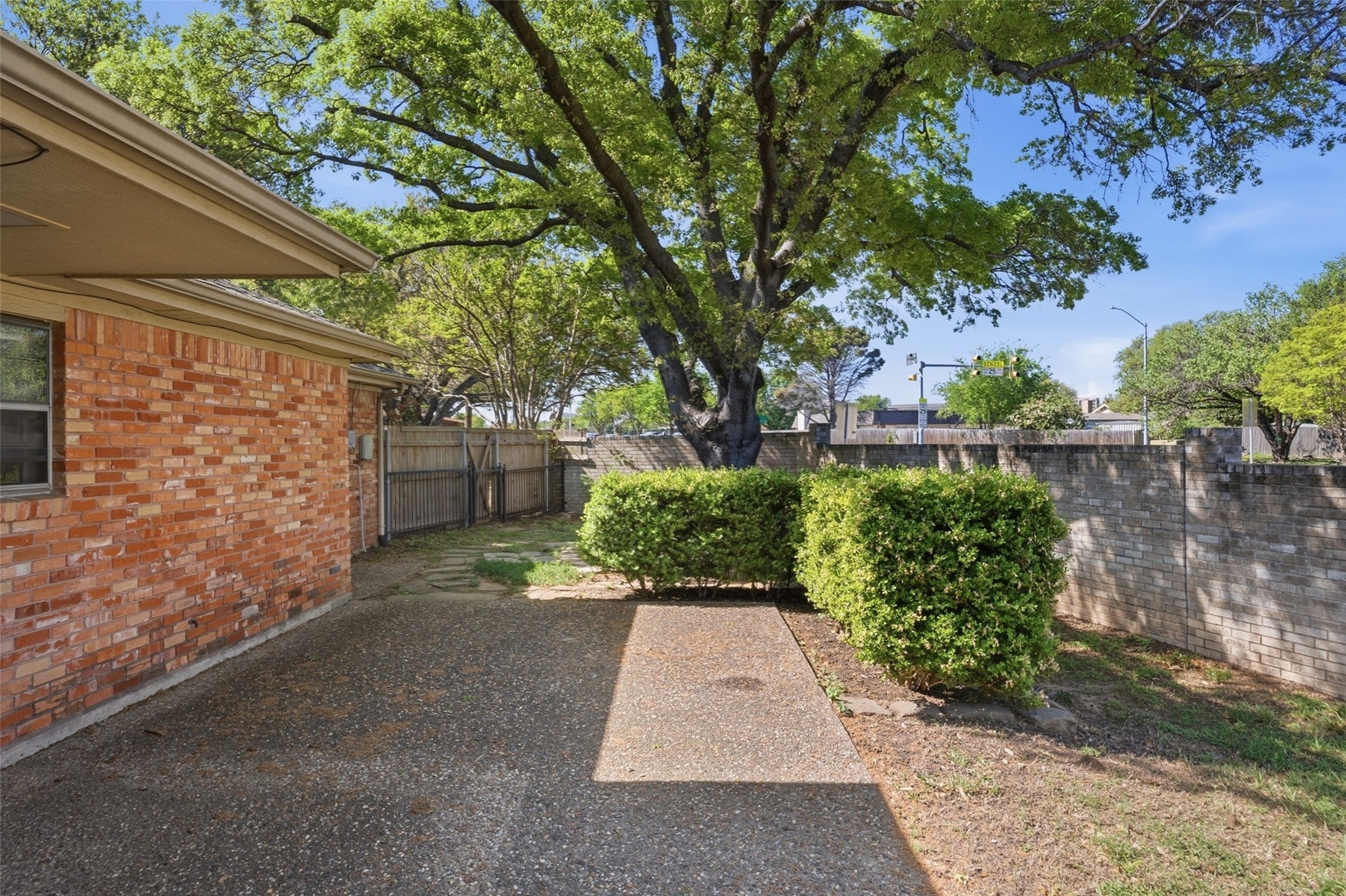 3824 Brookhaven Circle Fort Worth TX 76109
