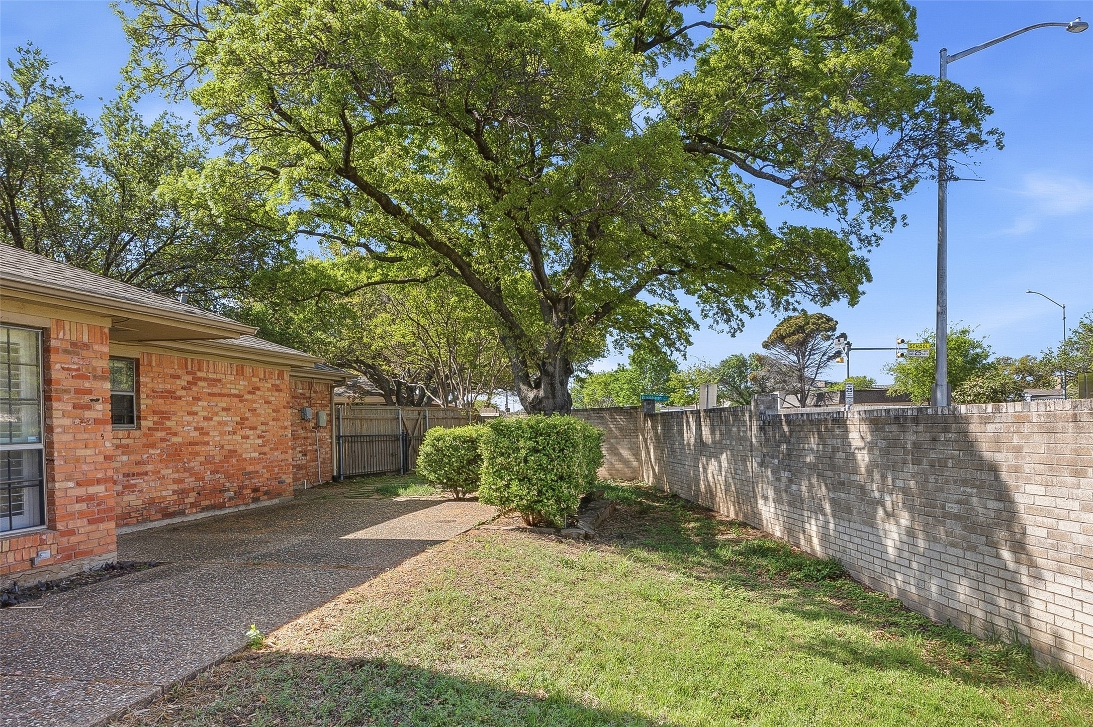 3824 Brookhaven Circle Fort Worth TX 76109