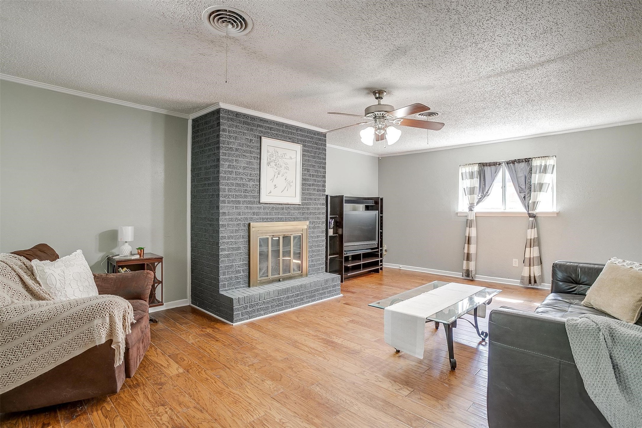 5824 Wessex Avenue Fort Worth TX 76133