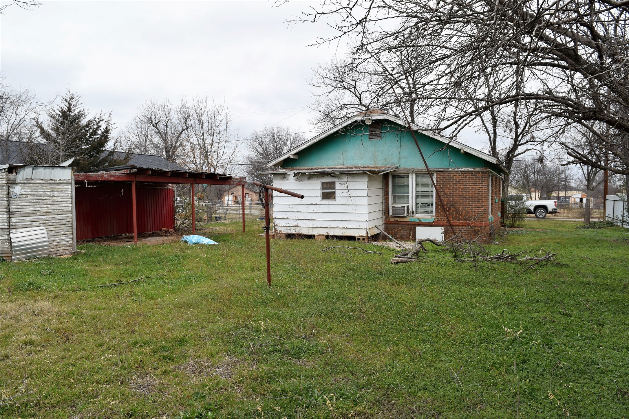 415 W 12th Street Coleman TX 76834