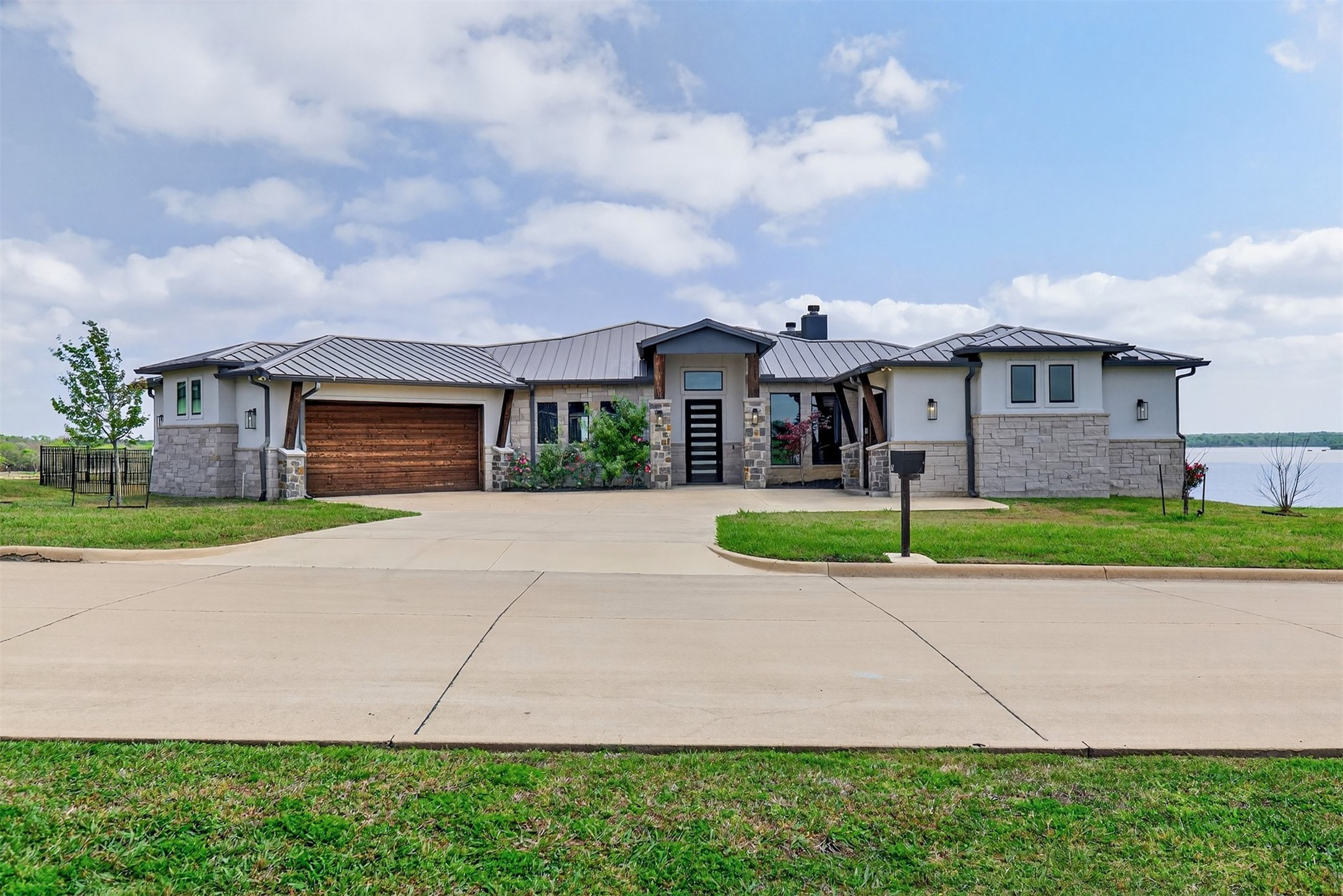 147 Blue Heron Drive Kemp TX 75143