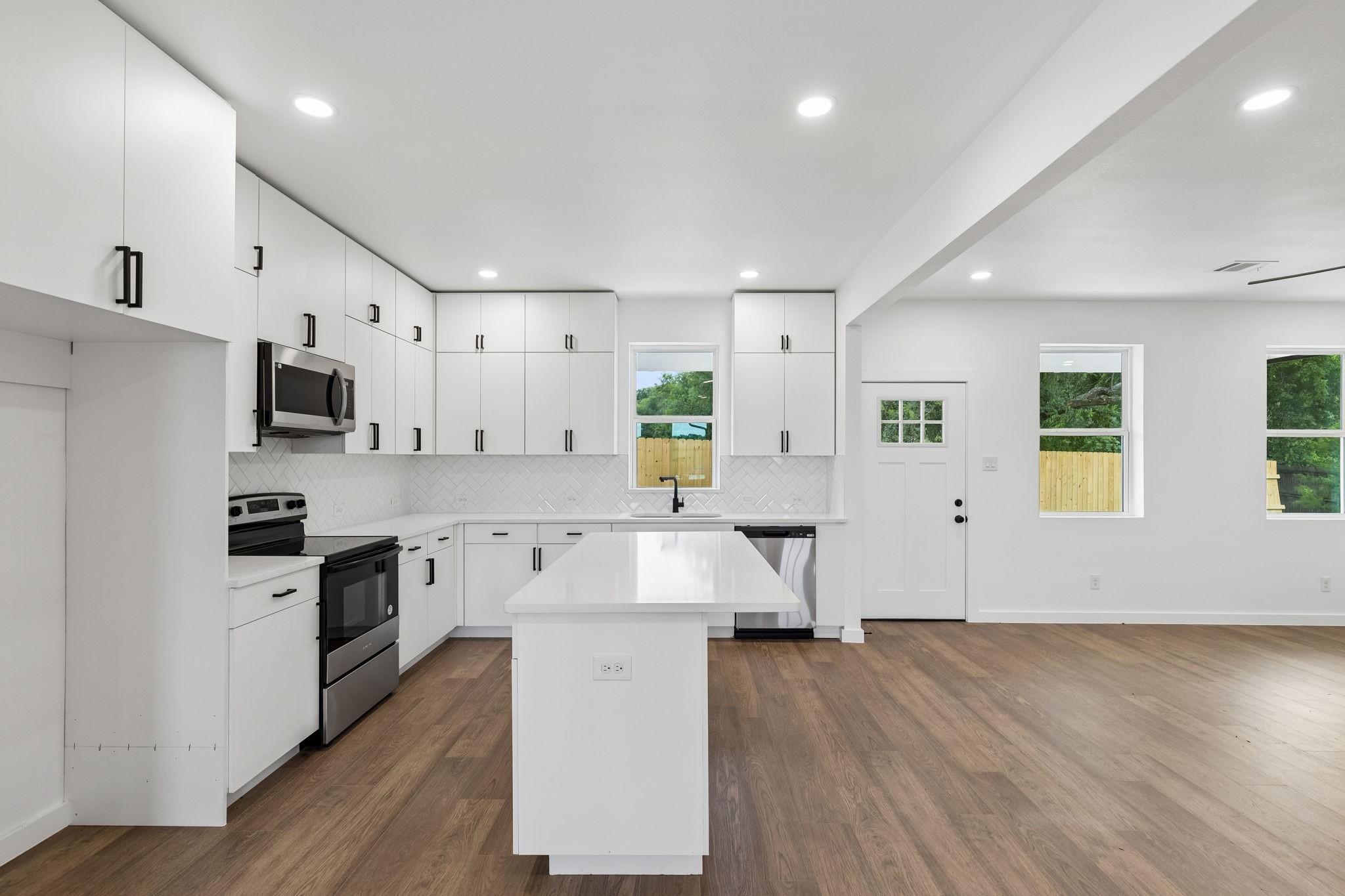 171 Tryall Court Runaway Bay TX 76426