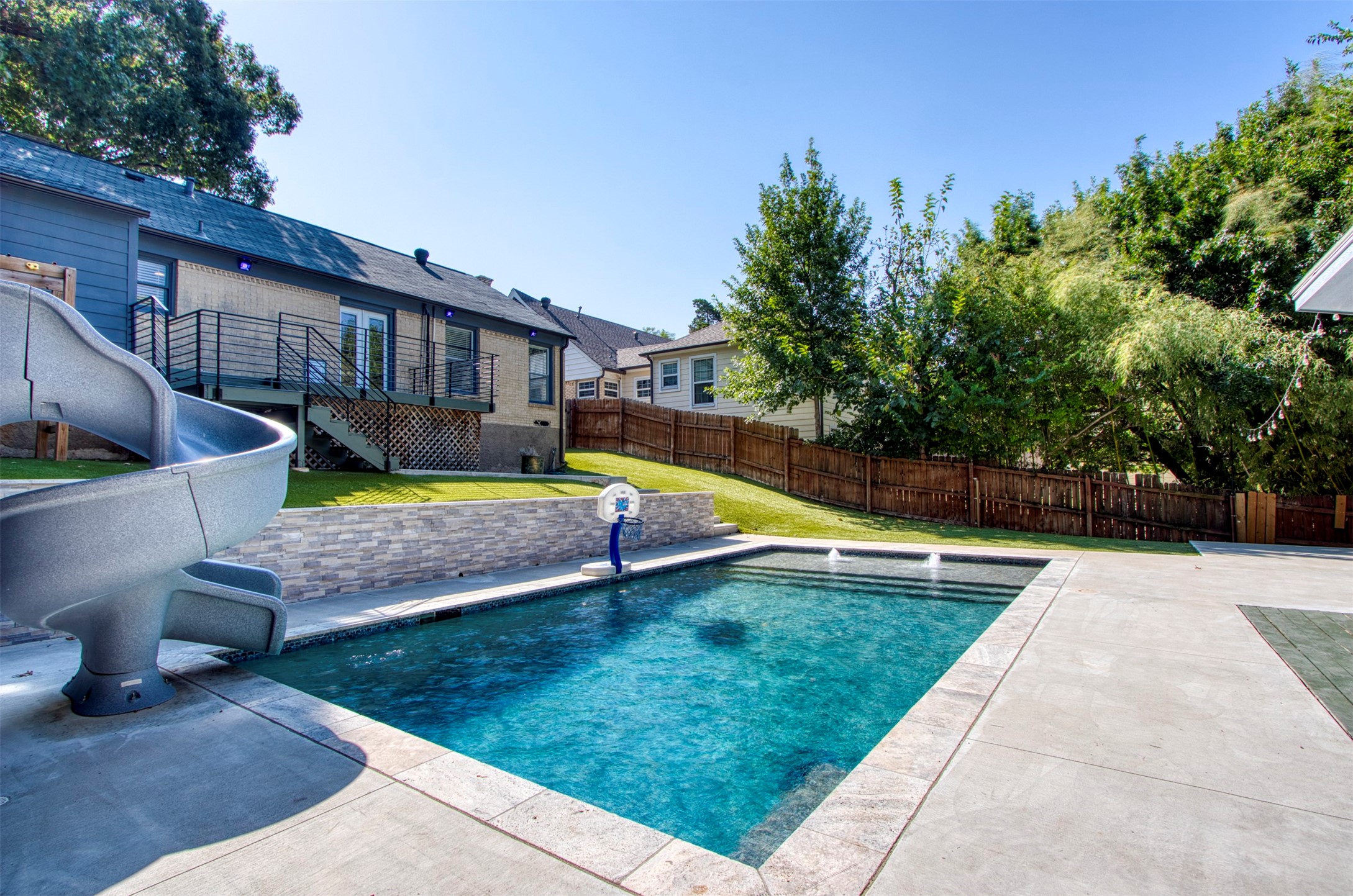 619 Tenna Loma Court Dallas TX 75208