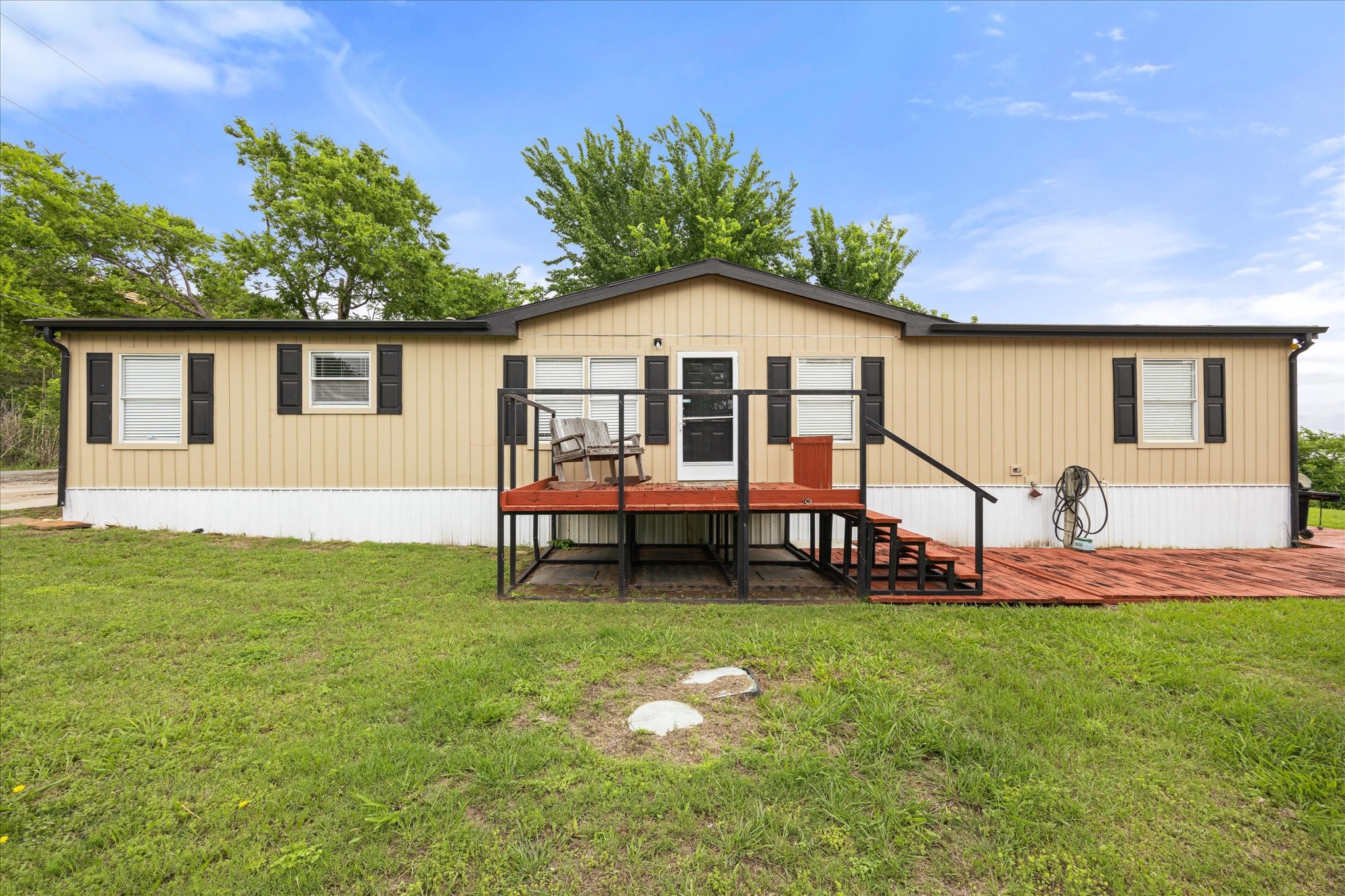 5821 Parkside Court Granbury TX 76048