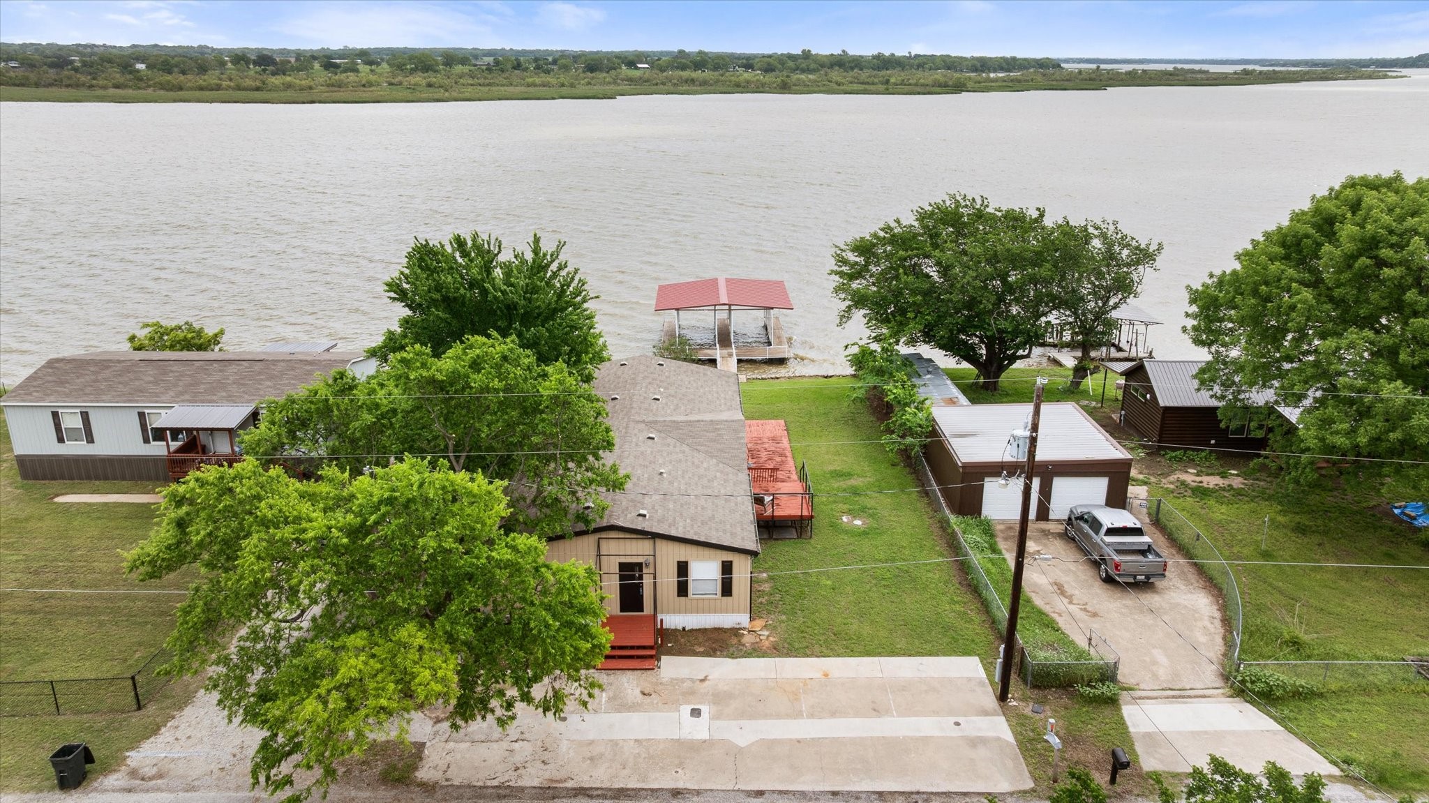 5821 Parkside Court Granbury TX 76048