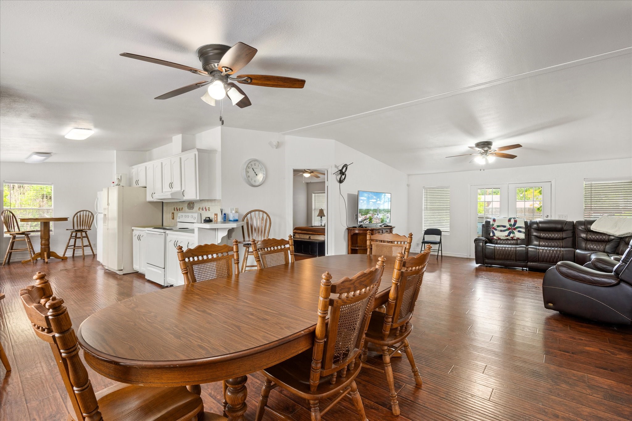 5821 Parkside Court Granbury TX 76048
