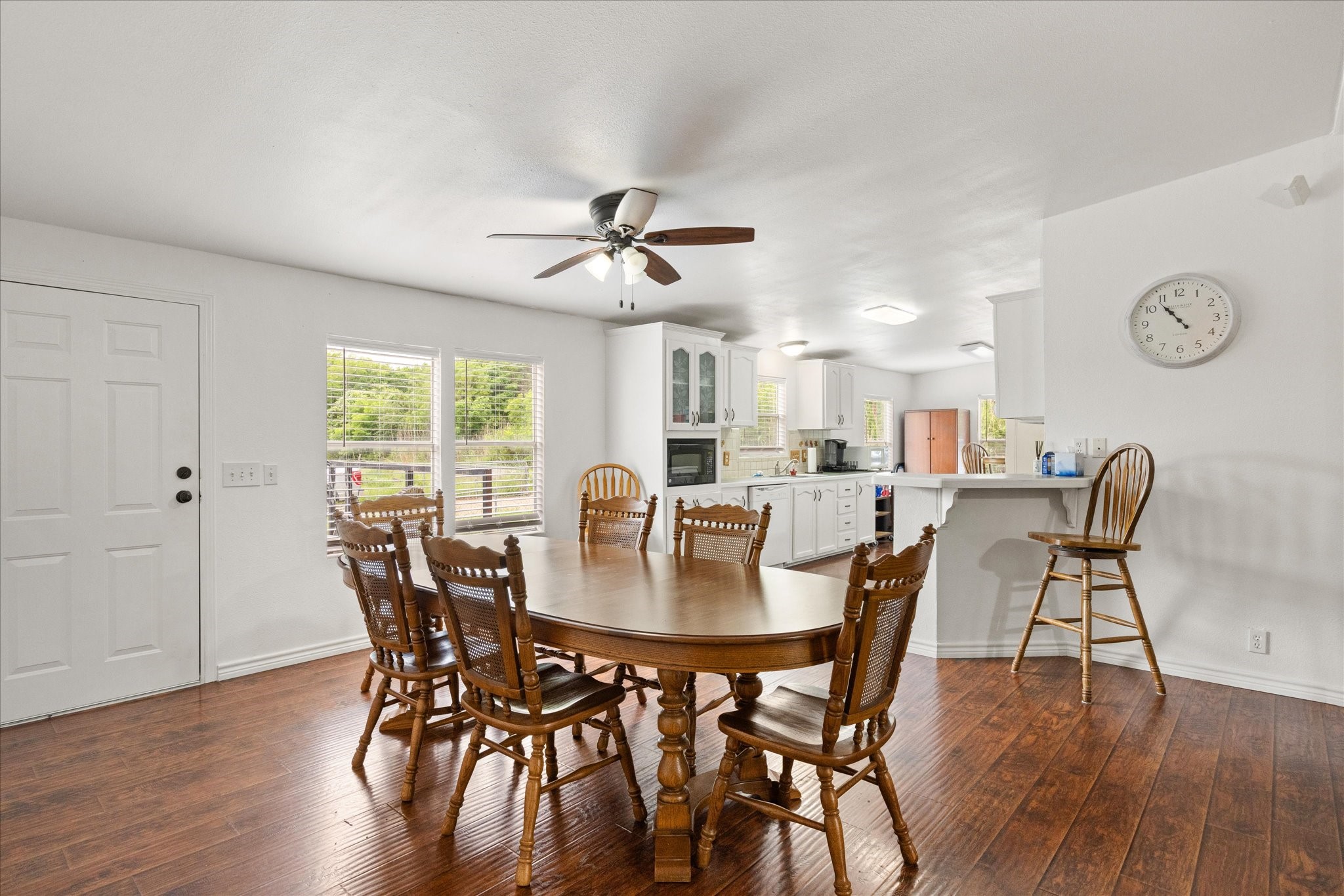 5821 Parkside Court Granbury TX 76048