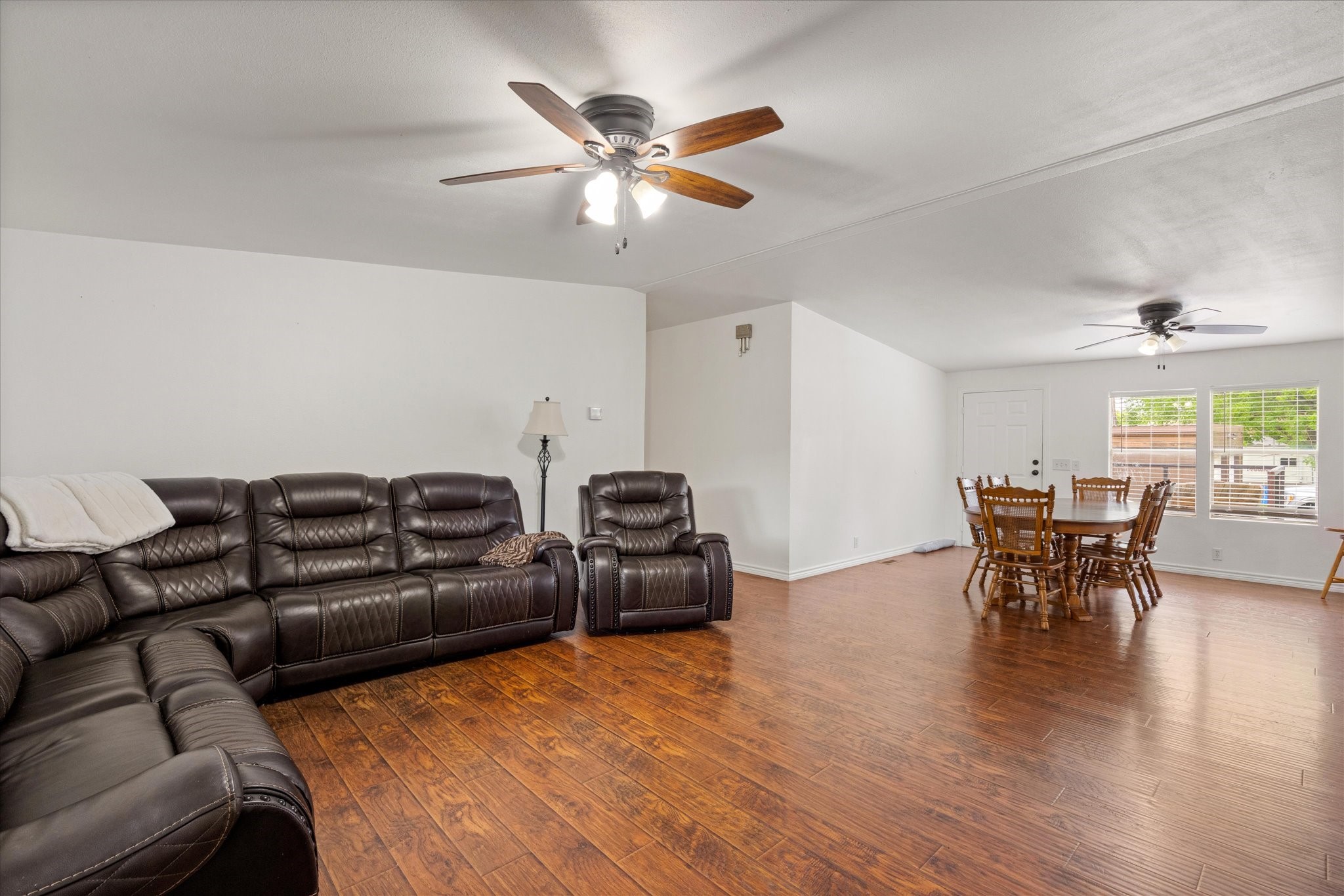 5821 Parkside Court Granbury TX 76048