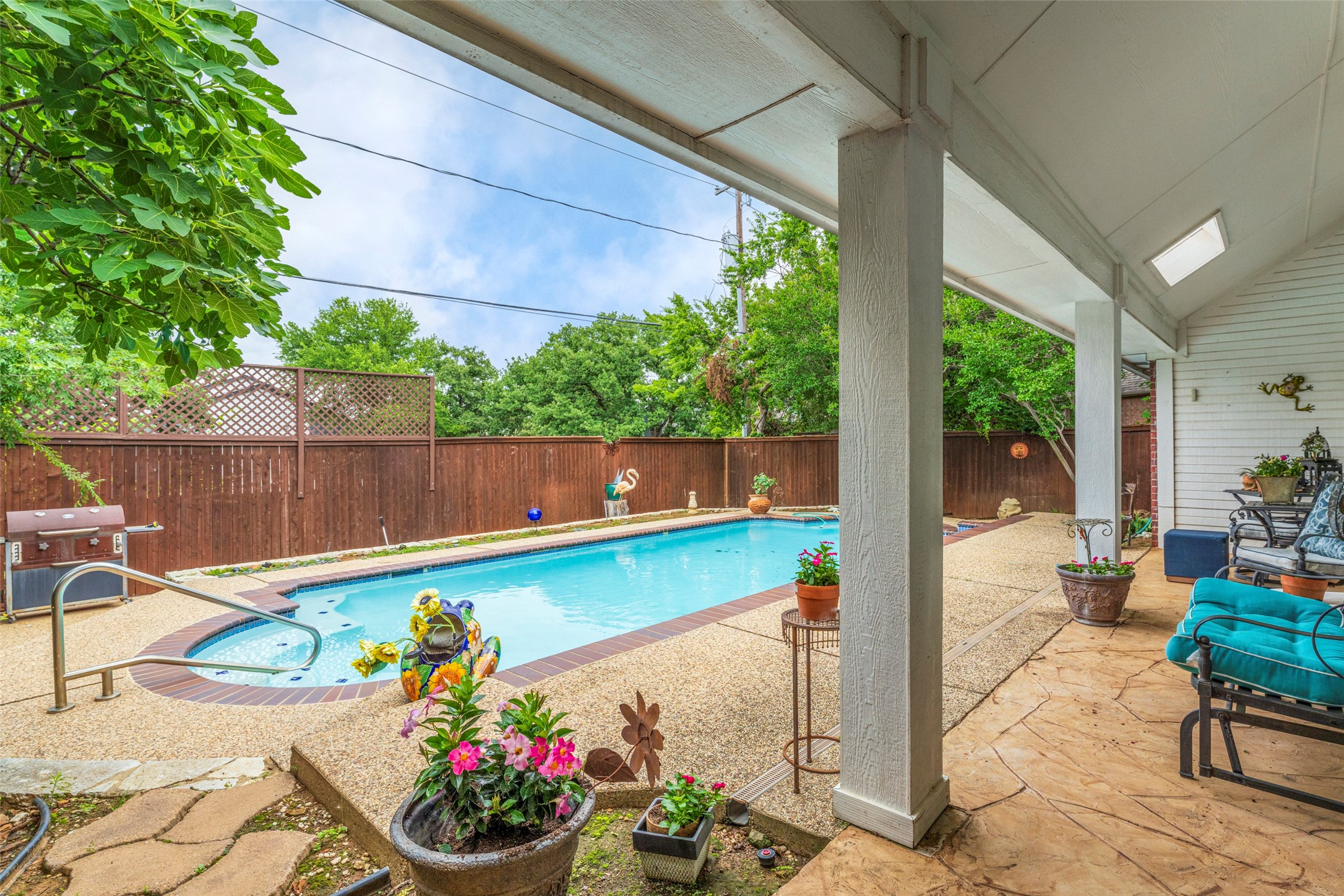 6703 Landover Hills Lane Arlington TX 76017