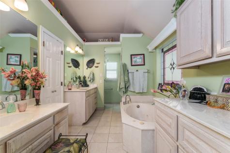 6703 Landover Hills Lane Arlington TX 76017