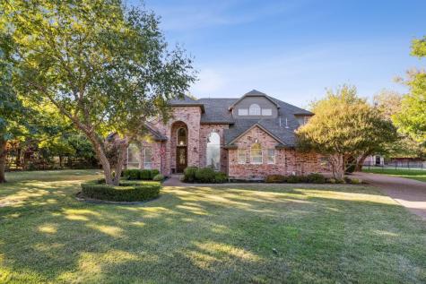 220 Twin Lakes Court Double Oak TX 75077