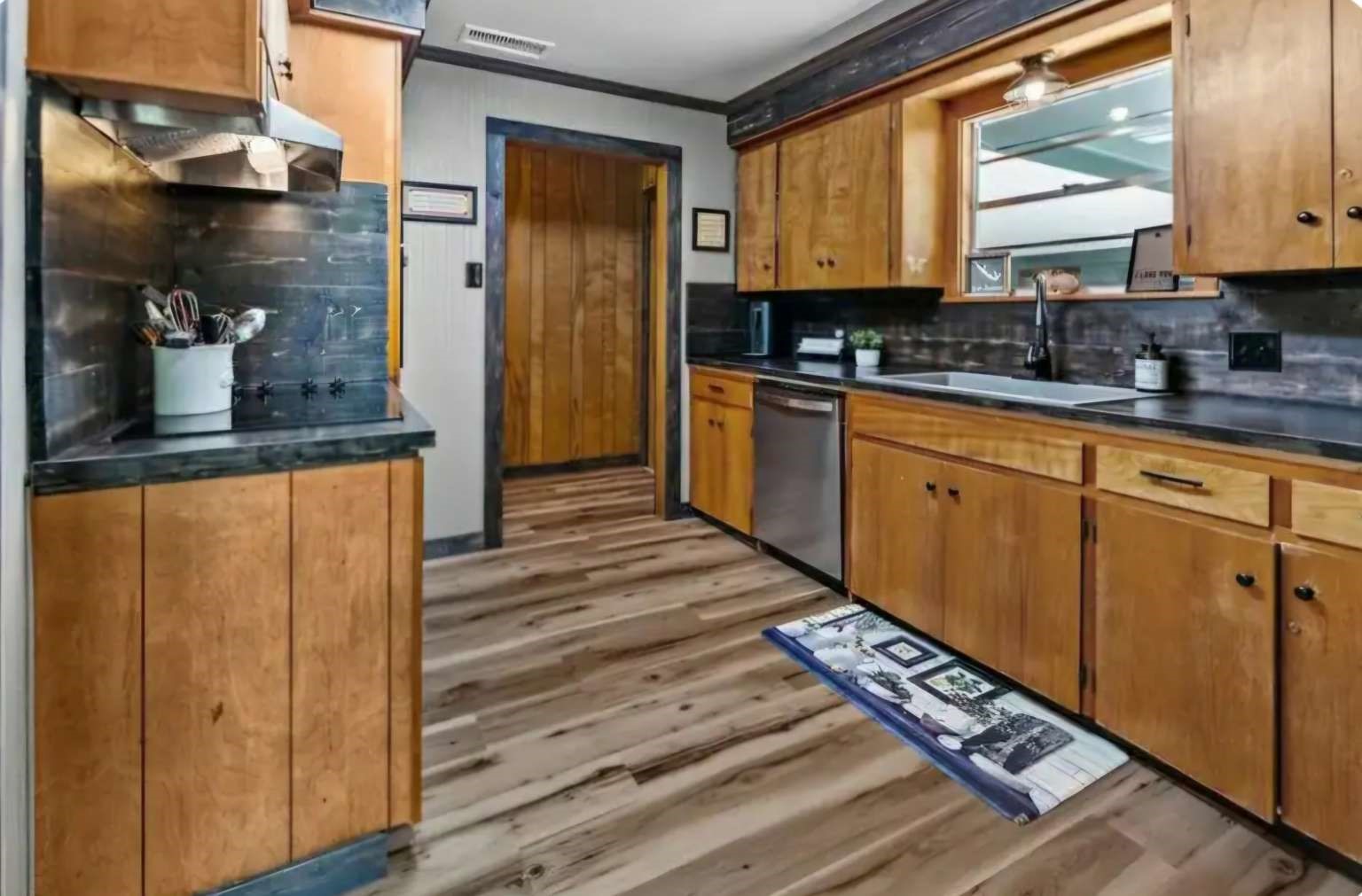 862 Lakeshore Drive Brookeland TX 75931