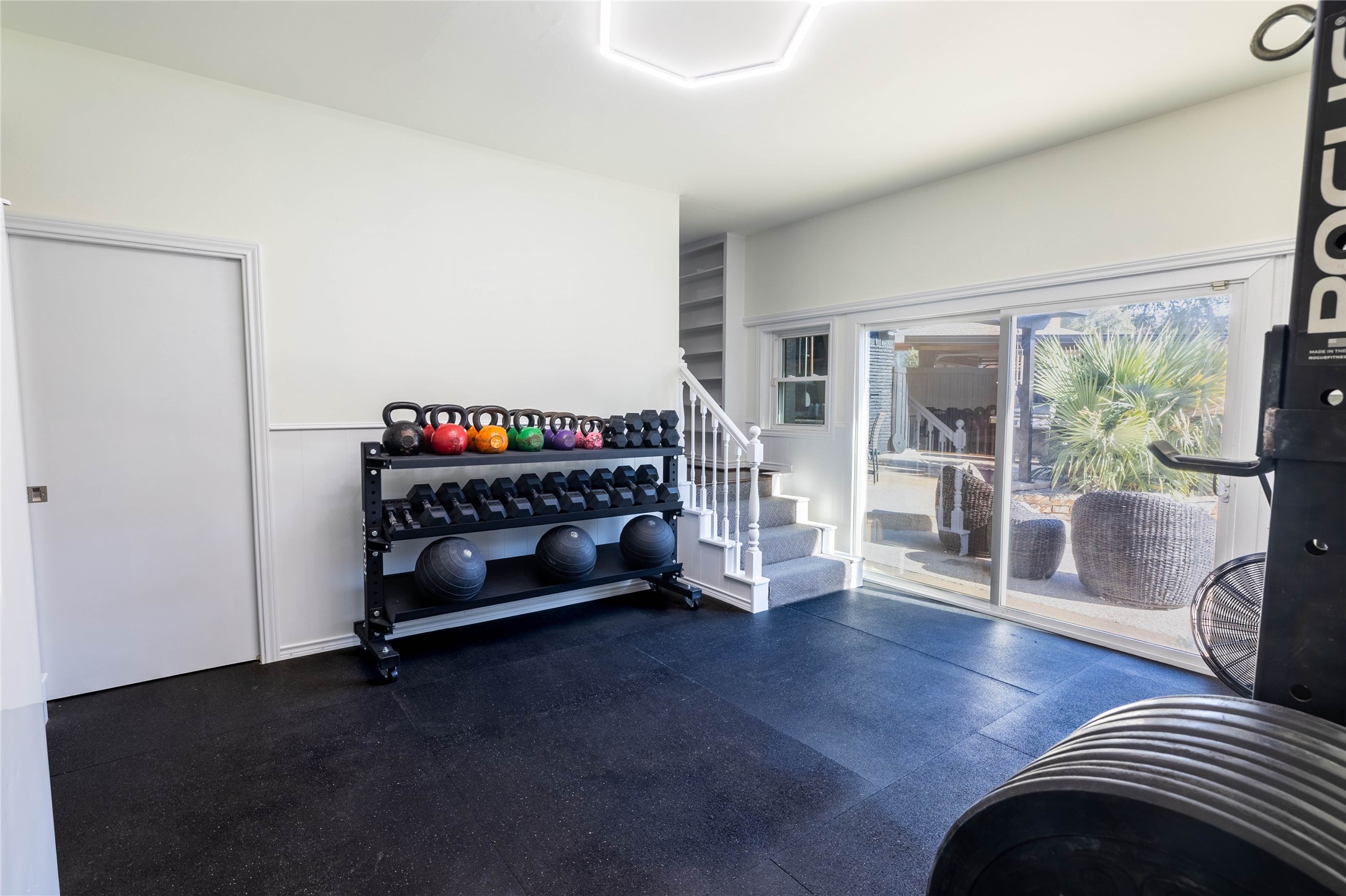 10872 Caprock Circle Dallas TX 75218