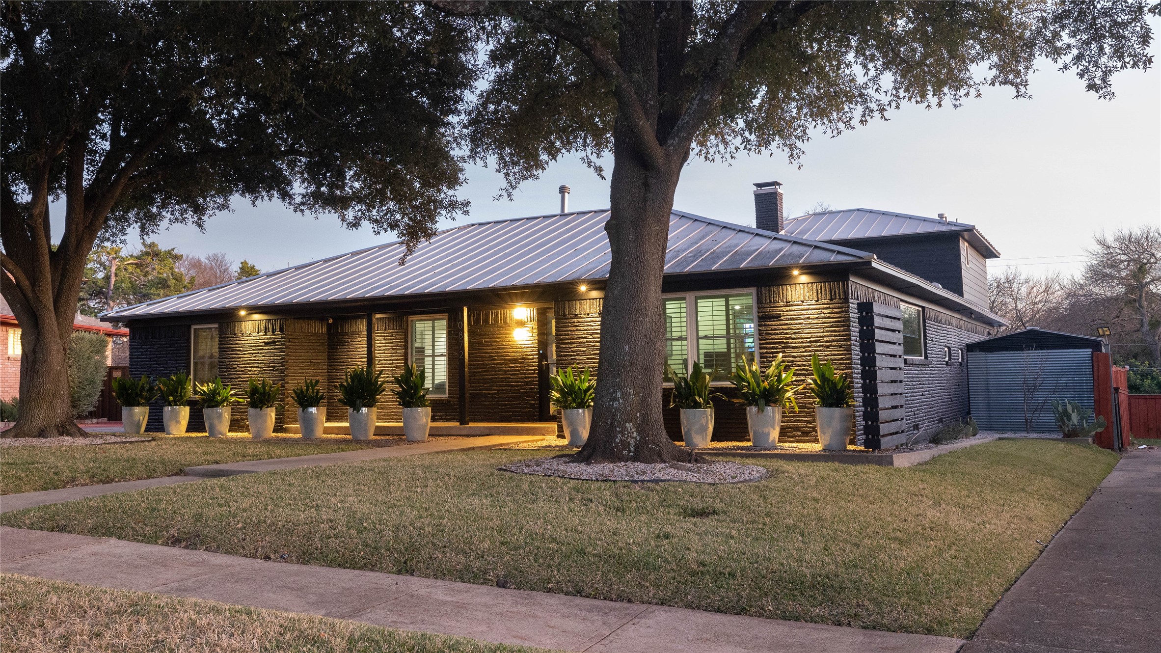 10872 Caprock Circle Dallas TX 75218