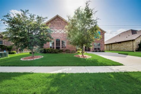 7615 Watercrest Lane Grand Prairie TX 75054