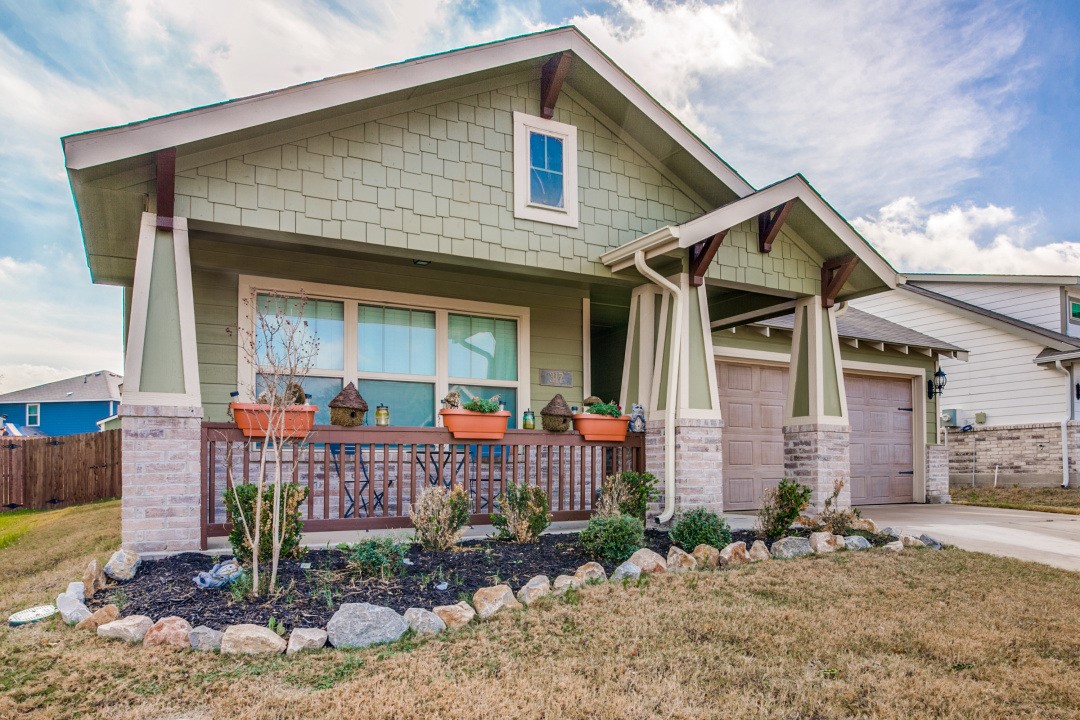 317 Daleview Drive Kennedale TX 76060
