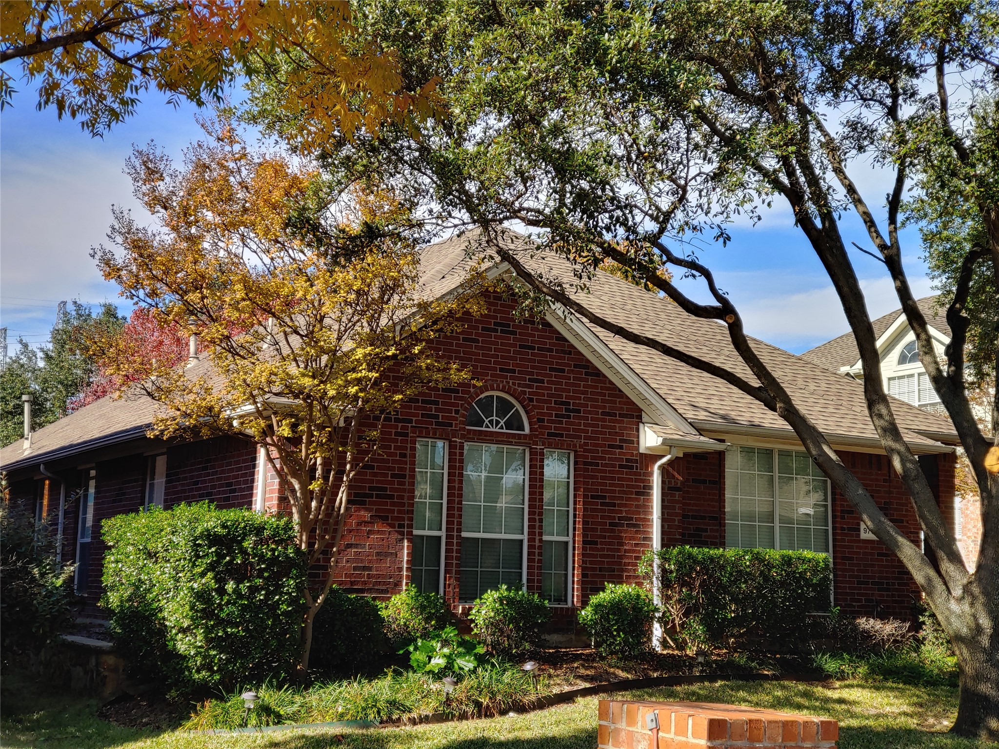 9703 Raven Lane Irving TX 75063