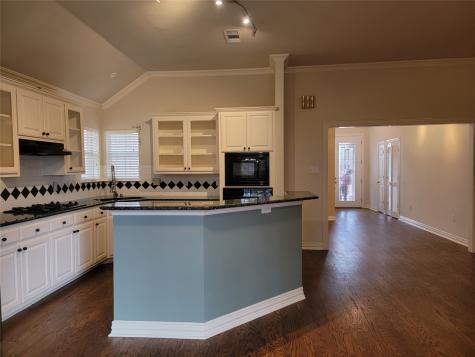 9703 Raven Lane Irving TX 75063