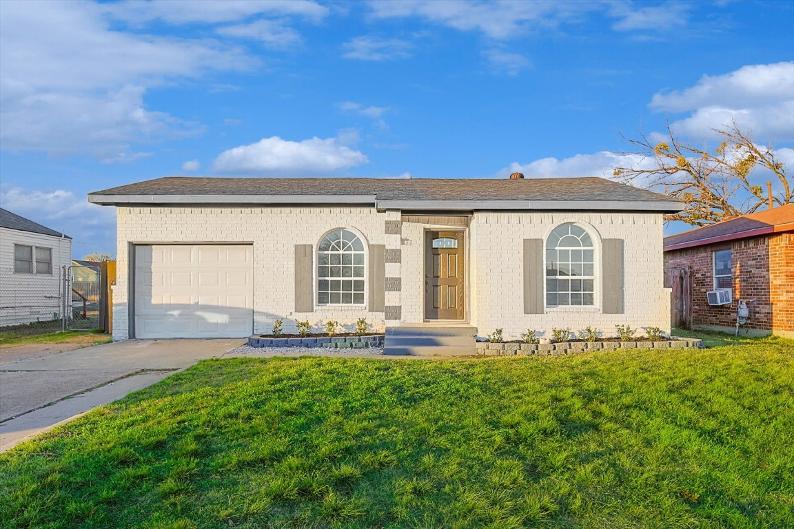 1806 El Paso Street Grand Prairie TX 75051