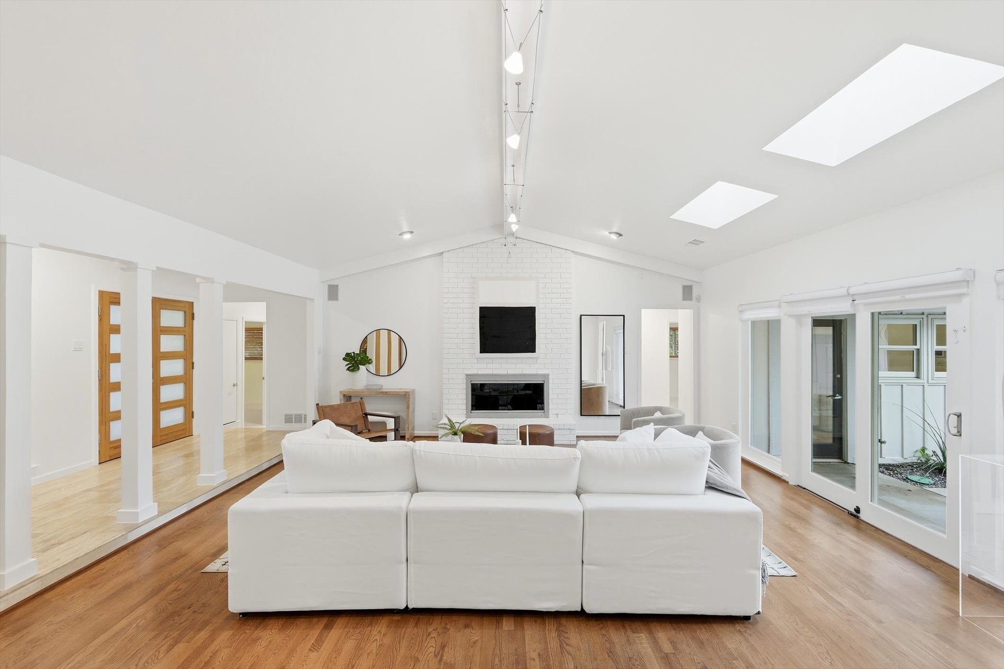 10334 White Rock Place Dallas TX 75238