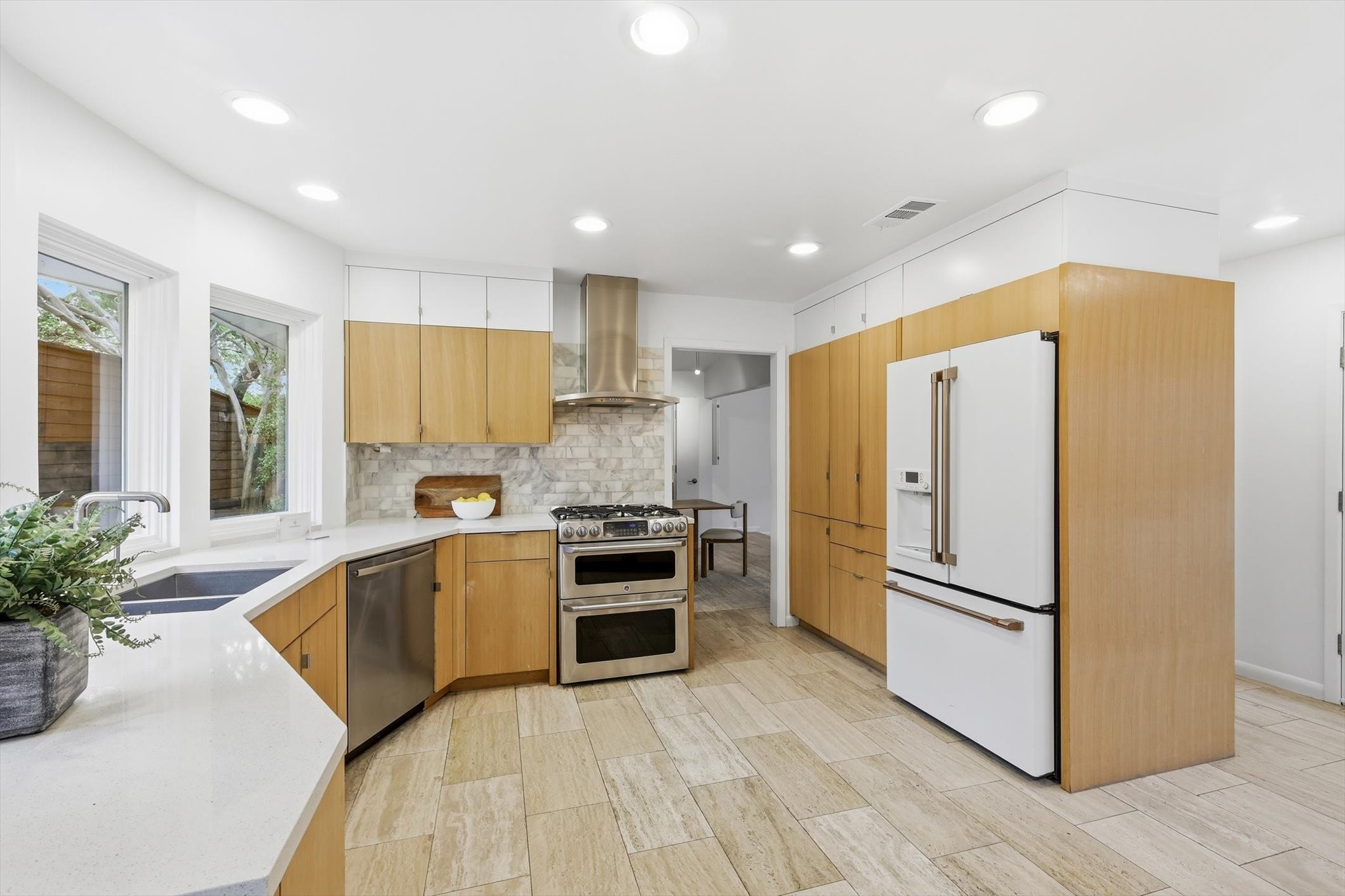 10334 White Rock Place Dallas TX 75238