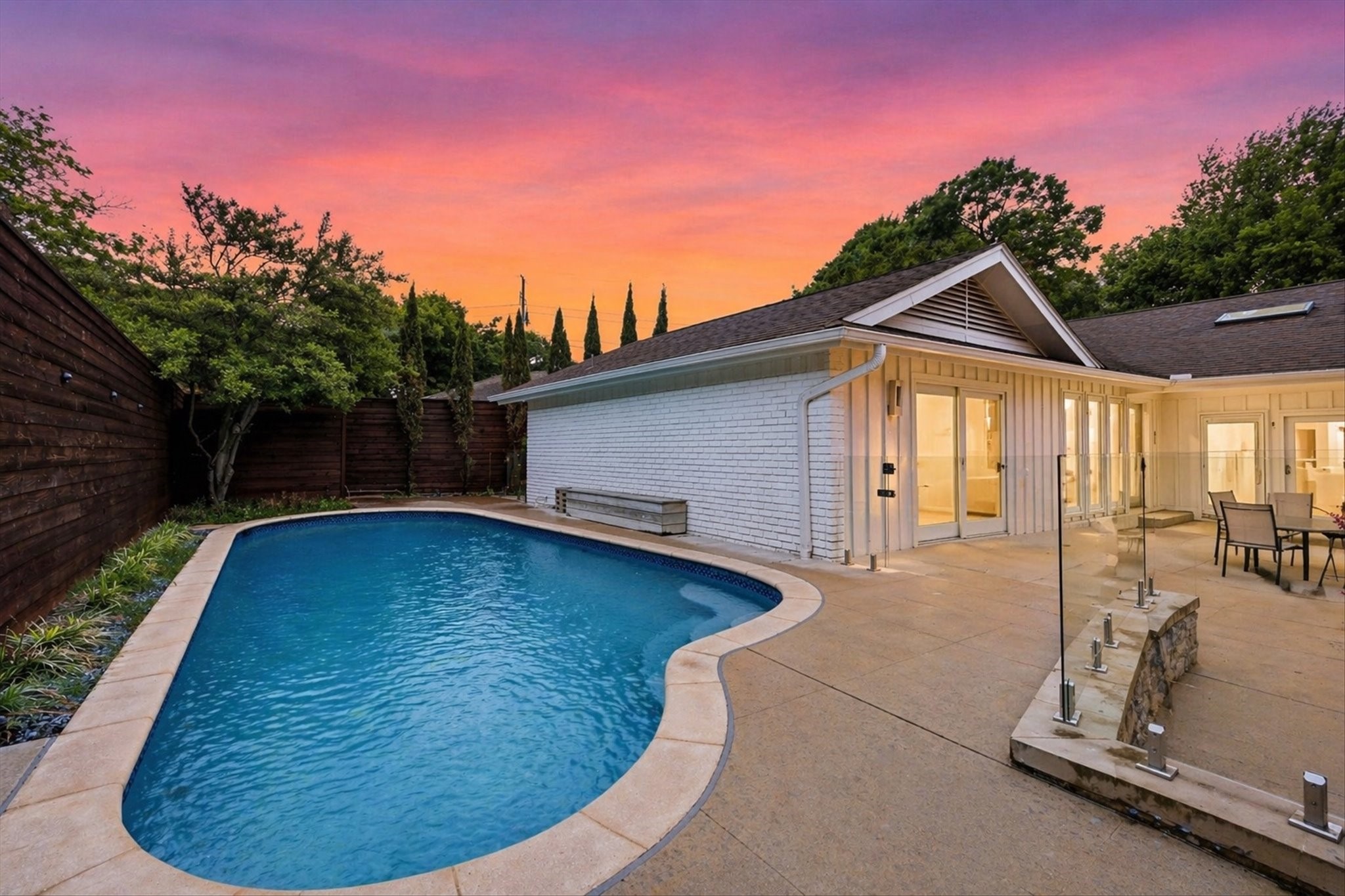 10334 White Rock Place Dallas TX 75238