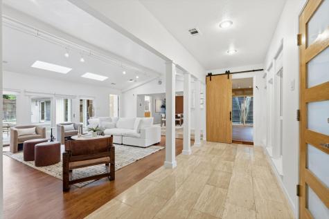 10334 White Rock Place Dallas TX 75238