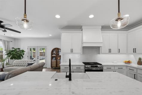 5837 Straley Avenue Westworth Village TX 76114