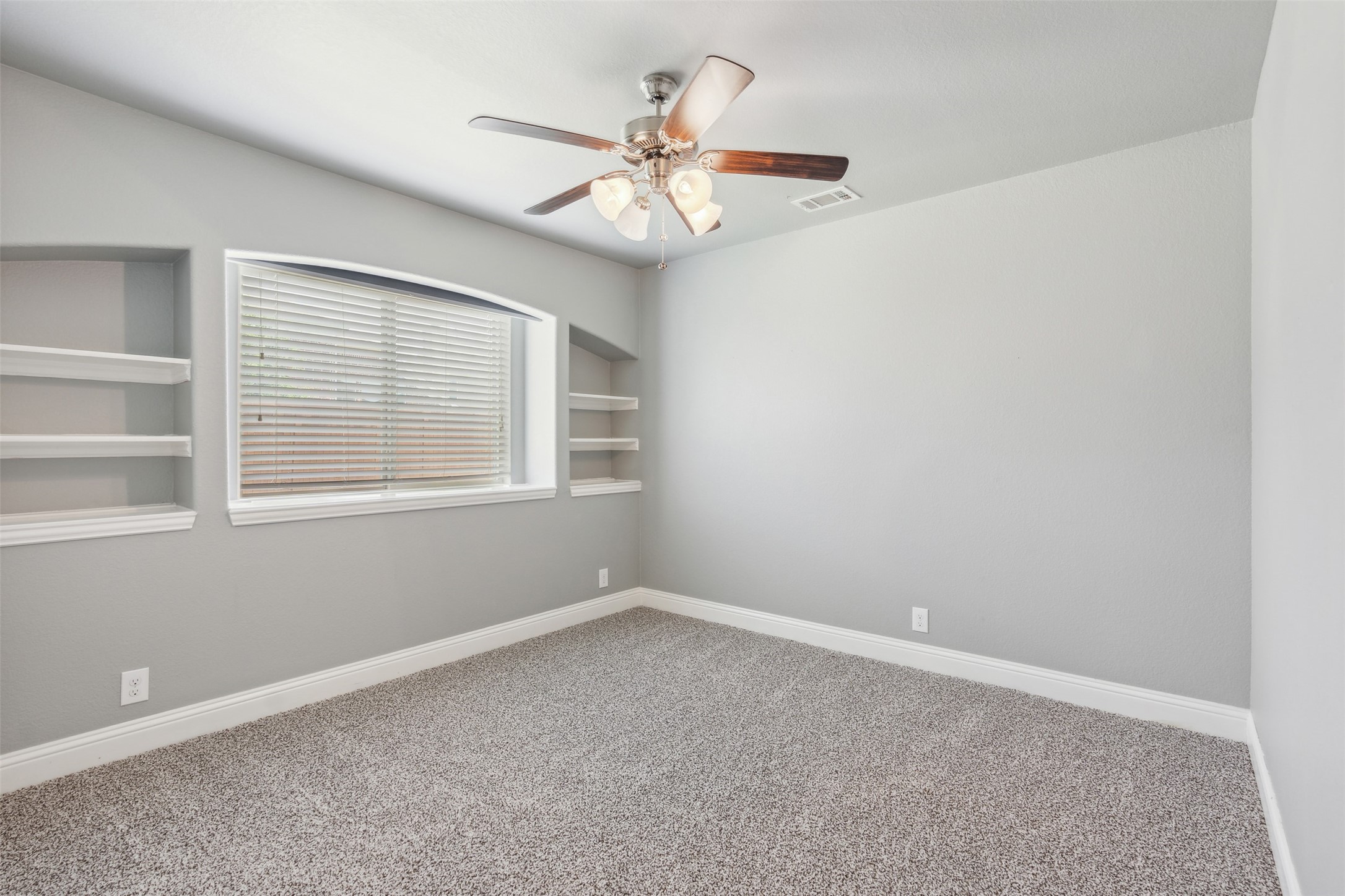 721 Lighthouse Lane Savannah TX 76227