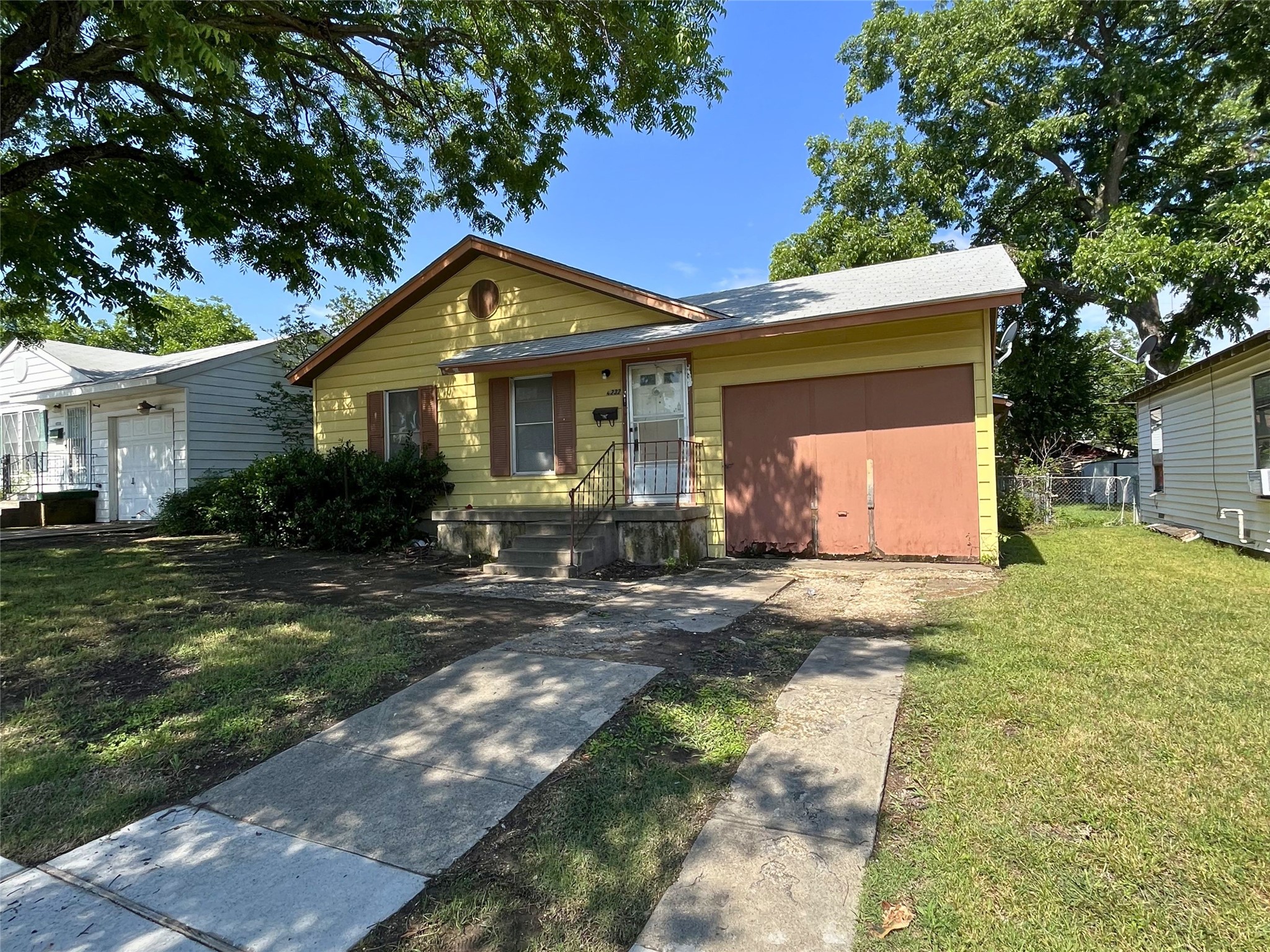 4232 5th Avenue Fort Worth TX 76115