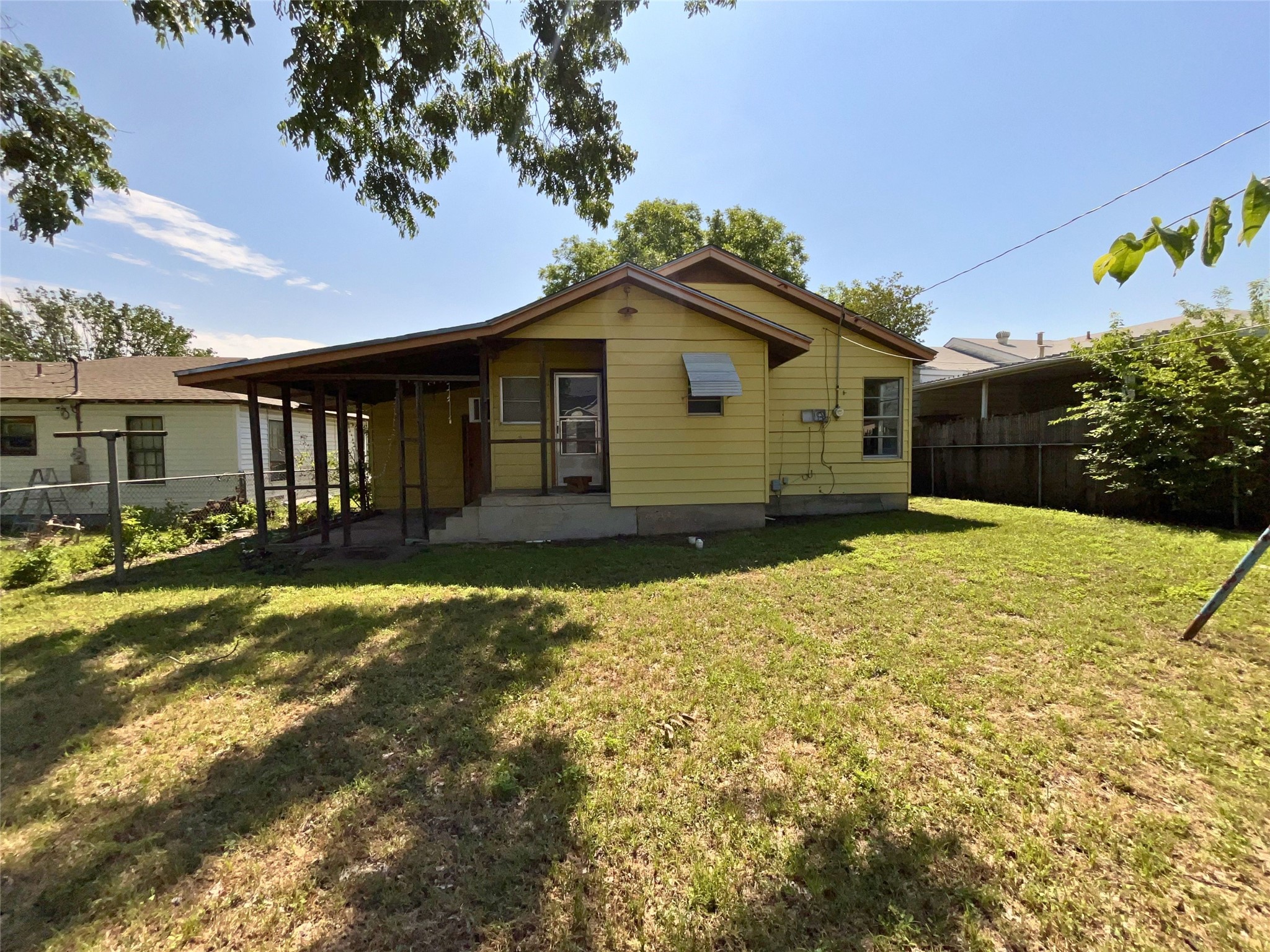 4232 5th Avenue Fort Worth TX 76115