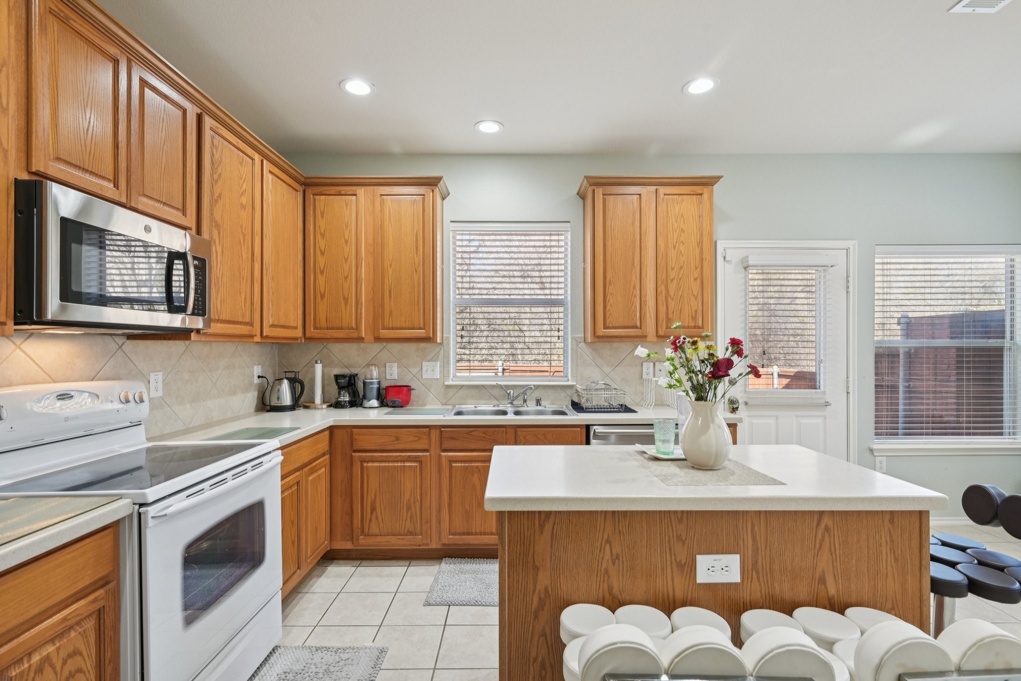 3225 Judge Holland Lane Plano TX 75025