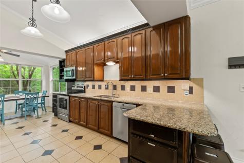 198 Lake Drive Enchanted Oaks TX 75156