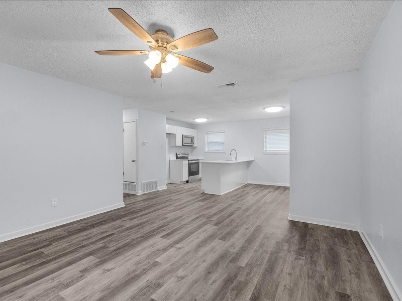 303 Mansfield Road Cleburne TX 76031