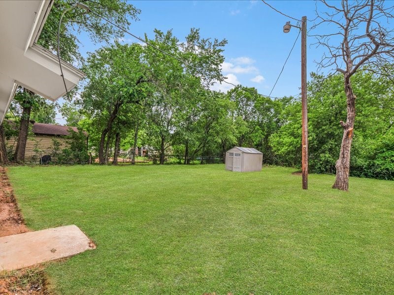 303 Mansfield Road Cleburne TX 76031