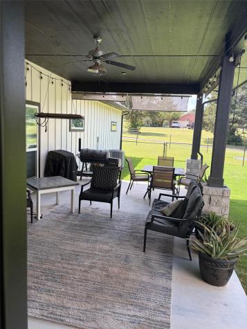 410 S Wickham Street Alvord TX 76225