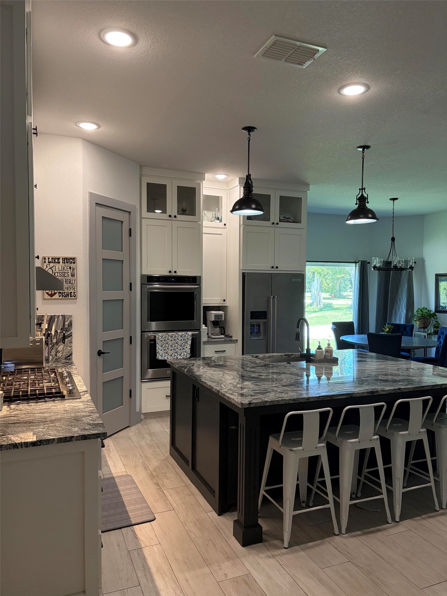 410 S Wickham Street Alvord TX 76225