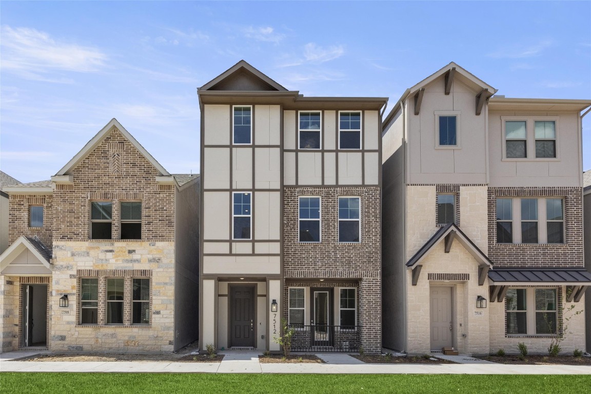 7512 Laburnam Road Dallas TX 75228