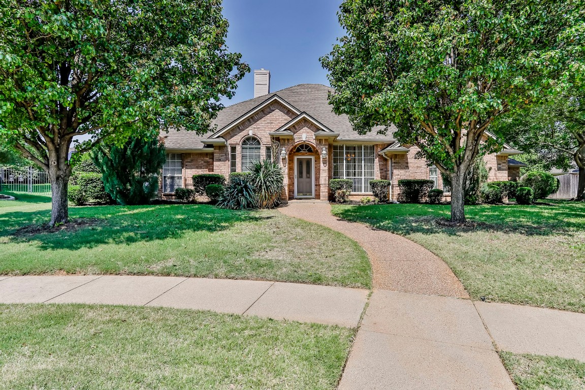 8305 Thornway Court North Richland Hills TX 76182