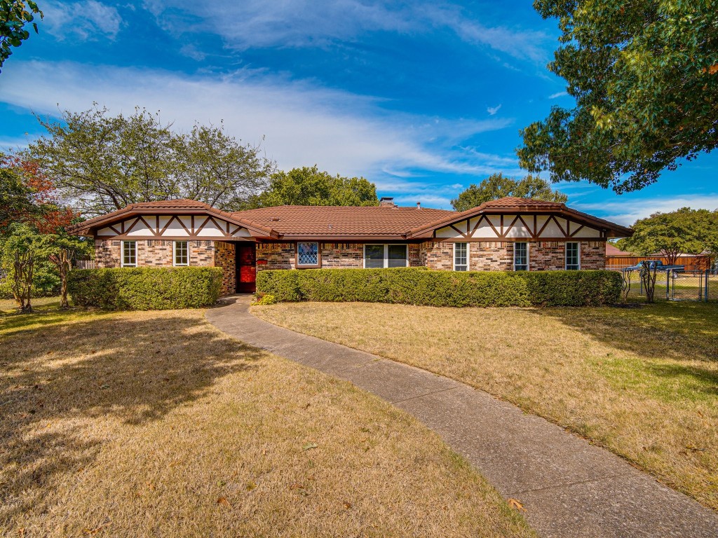235 Cliffwood Court Duncanville TX 75116