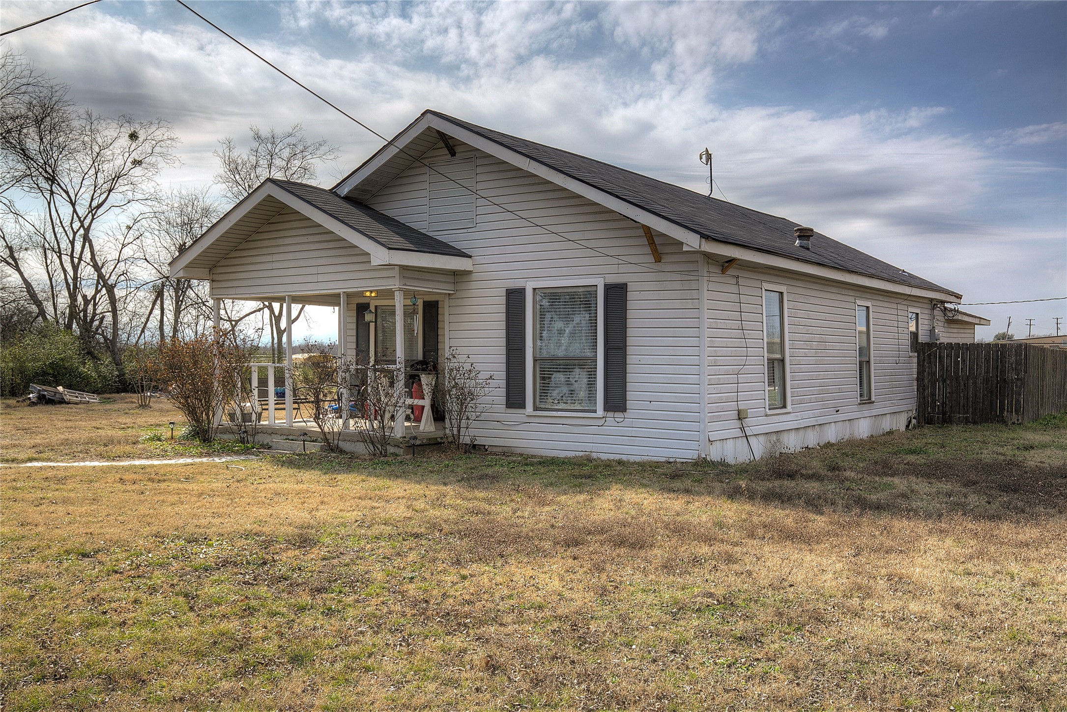 50 County Road 3557 Sulphur Bluff TX 75481