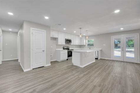3105 Elm Drive Grand Prairie TX 75052