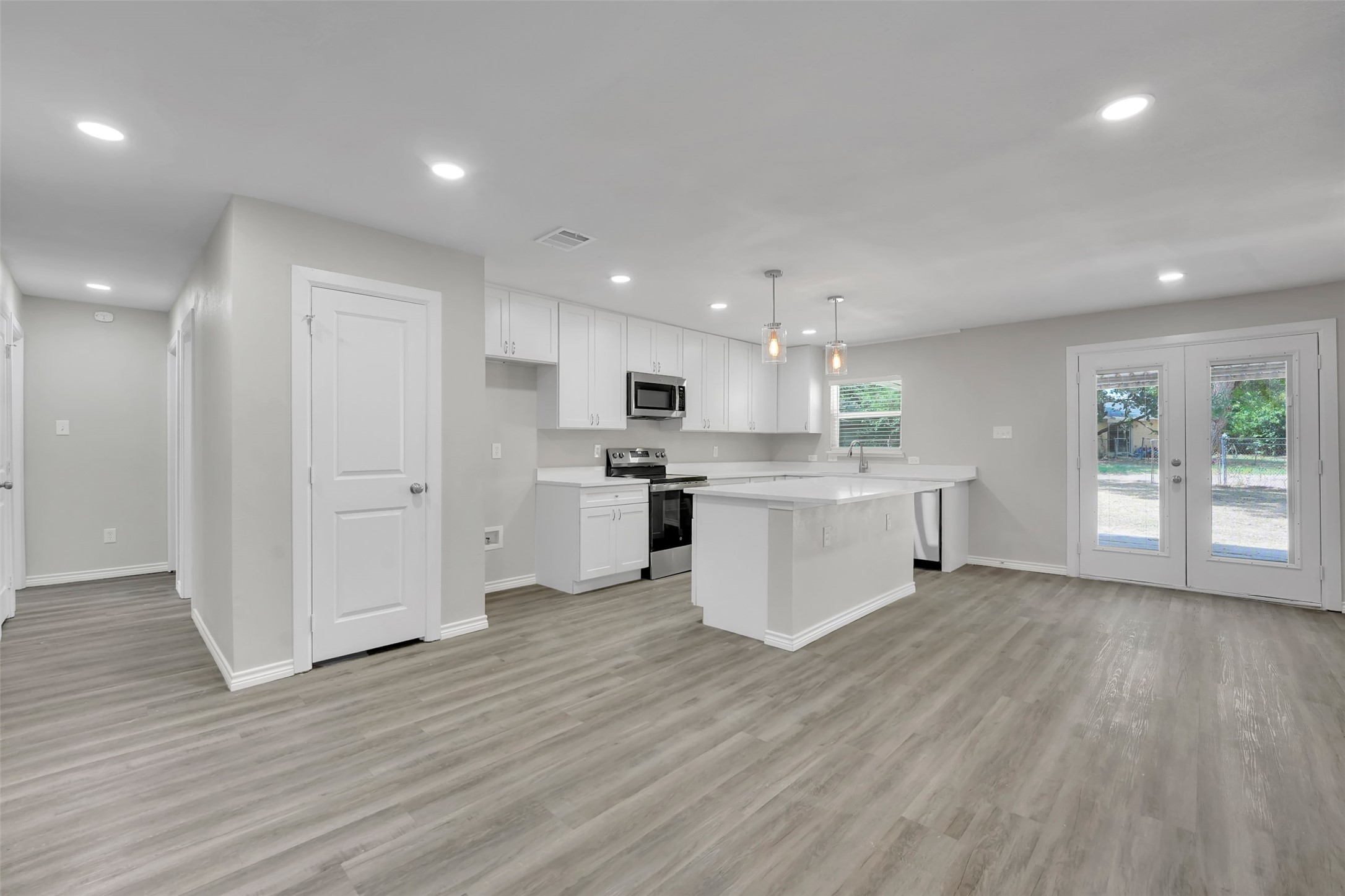 3105 Elm Drive Grand Prairie TX 75052