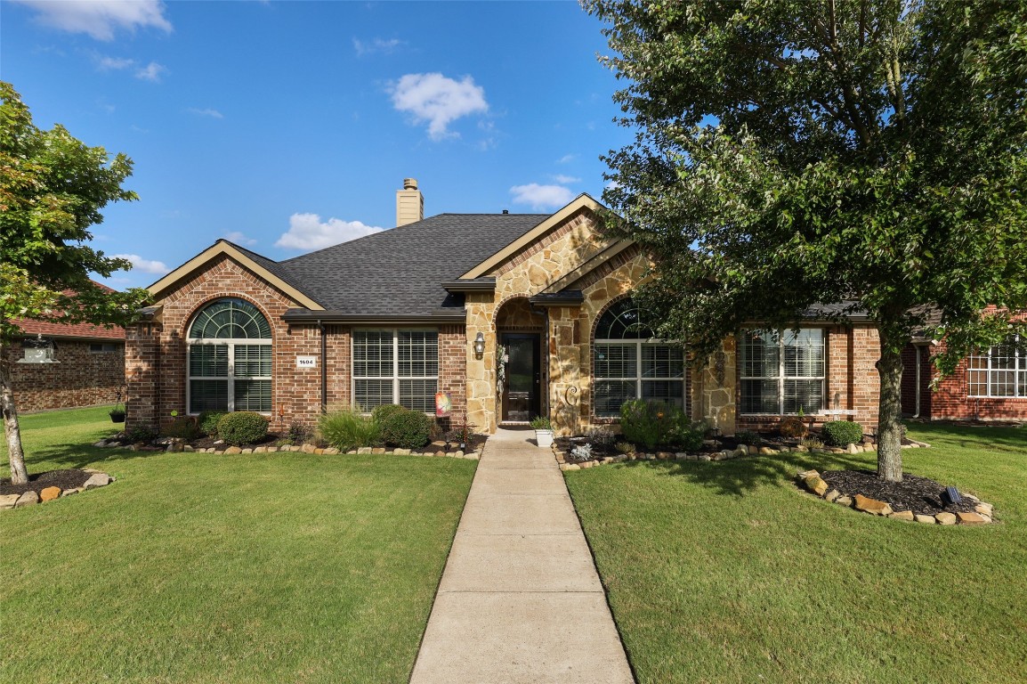 1604 Woodlawn Avenue Royse City TX 75189