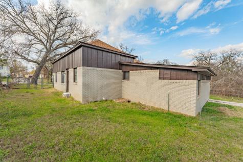 582 W College Street Stephenville TX 76401