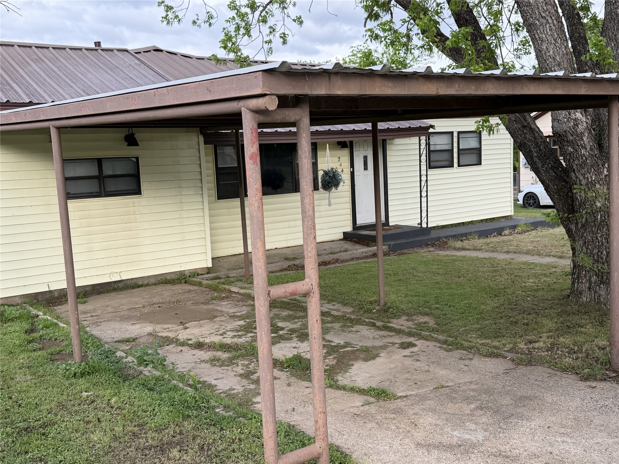 204 Bluffview Drive Brownwood TX 76801