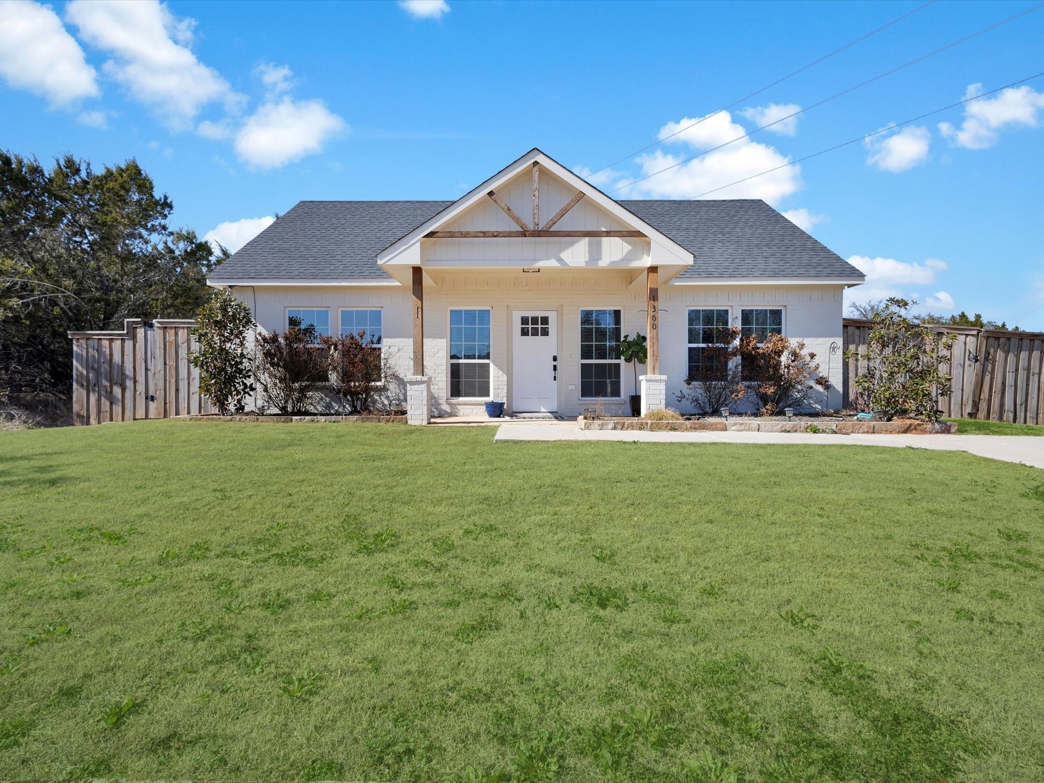 1300 Phoenix Court Granbury TX 76048