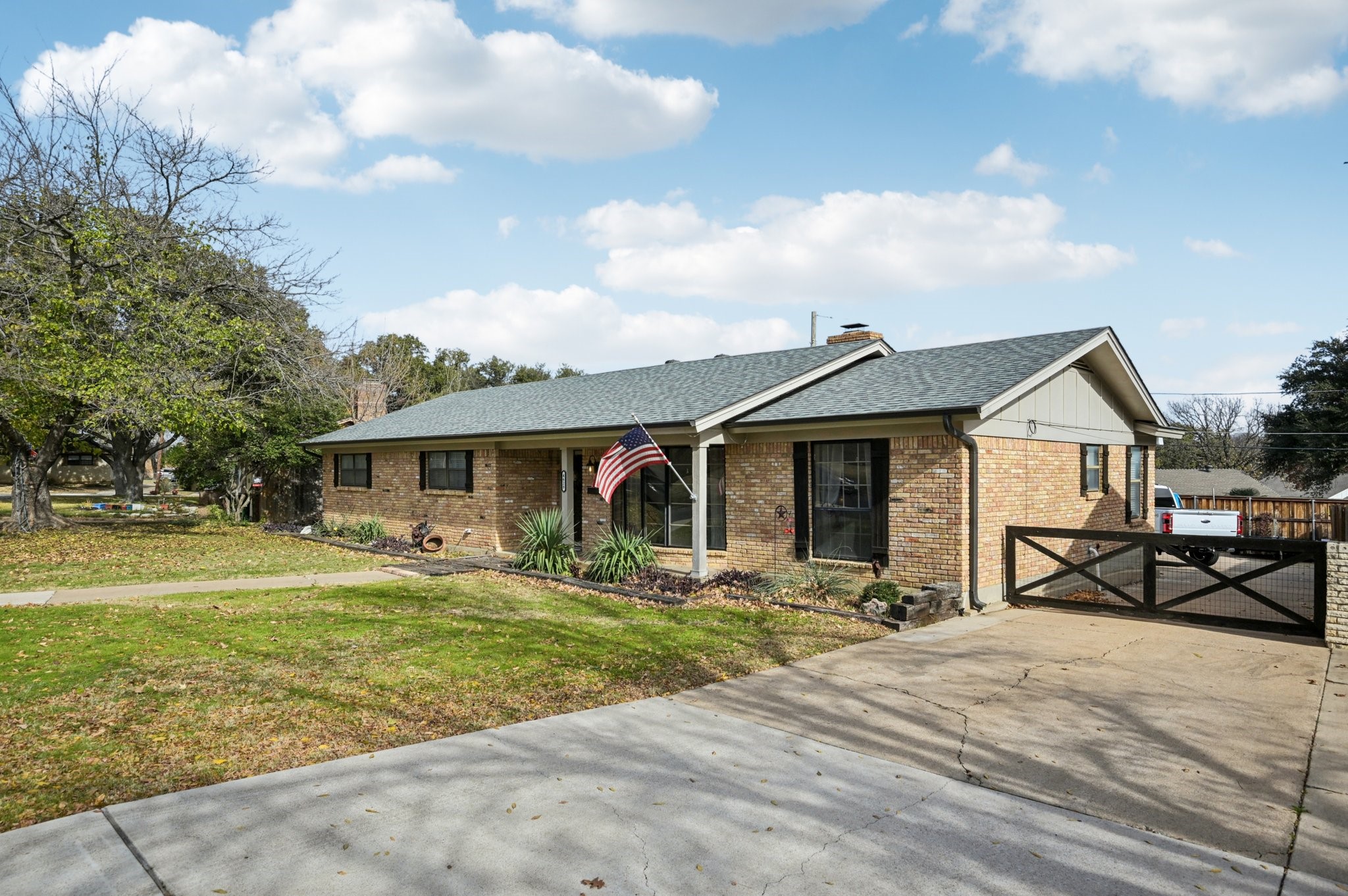 4628 Ridgemont Road Haltom City TX 76117